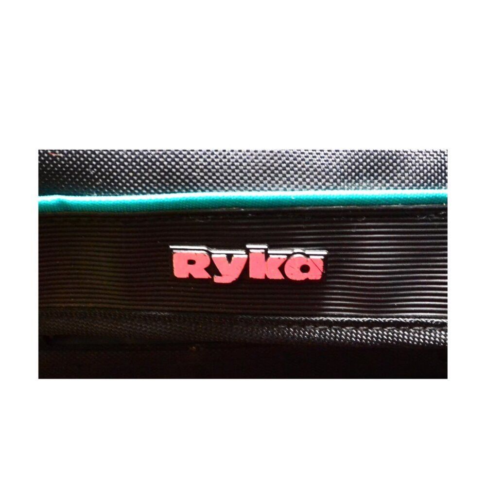 Vintage Ryka Camera Bag Padded Pockets Hand And Shoulder Carry - Picture 6 of 6